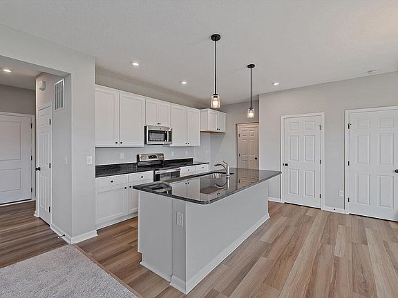 5th image of 10517 Elderberry Ln
