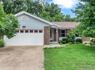 501 Echo Hill Ct, Ballwin, MO 63021