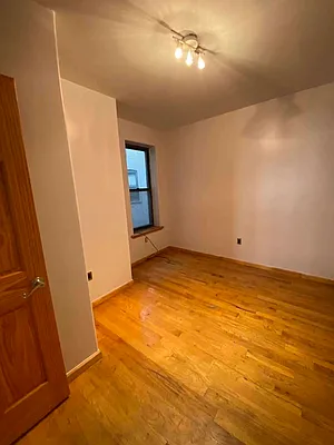 Rented by The Brokerage Group LLC | media 21