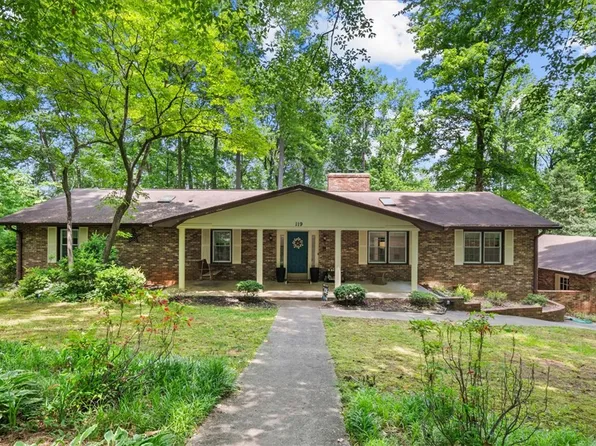 119 Claire Ln, Easley, SC 29642