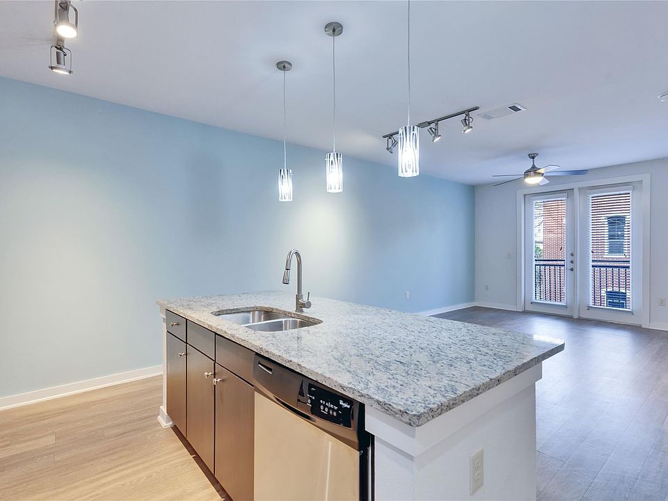 1st image of 1900 Barton Springs Rd Unit 3039