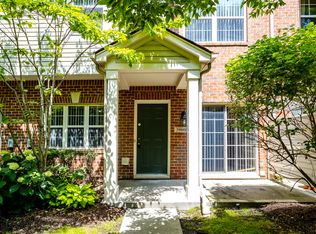 39660 Rockcrest Ln, Northville, MI 48168