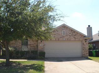 1512 Canary Dr, Little Elm, TX 75068