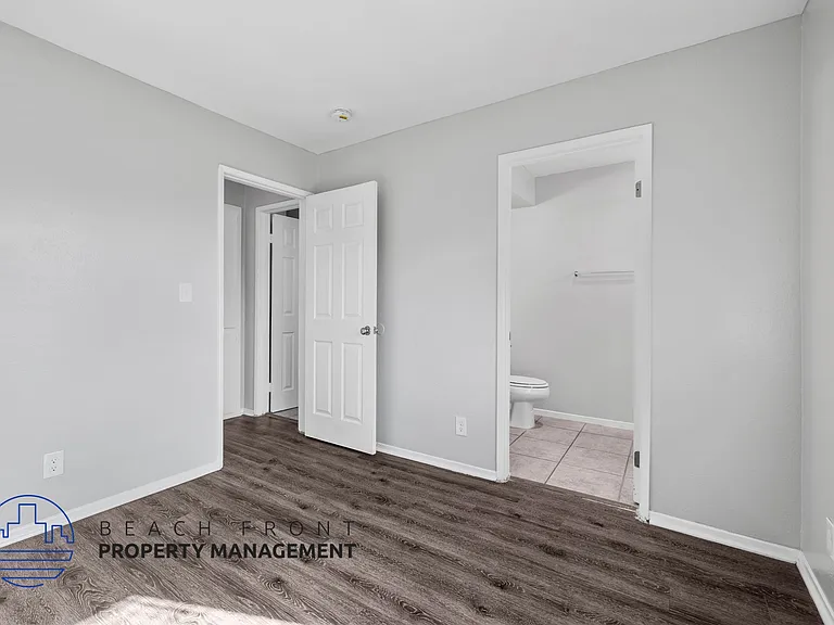 1133 Ohio Ave — Photo 9