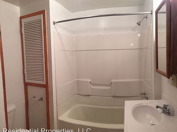 5th image of 111 Sedgwick St Floor 2