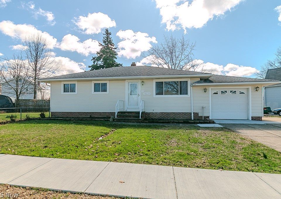 1st image of 30224 Regent Rd