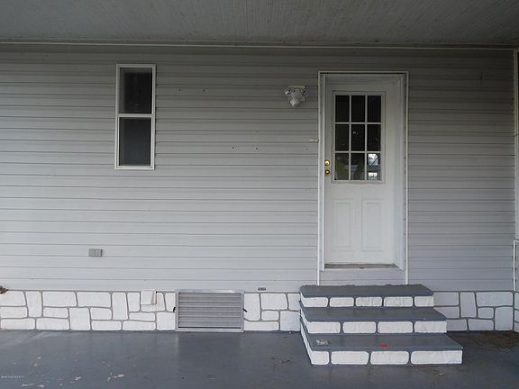 5th image of 1045 Thrush Cir