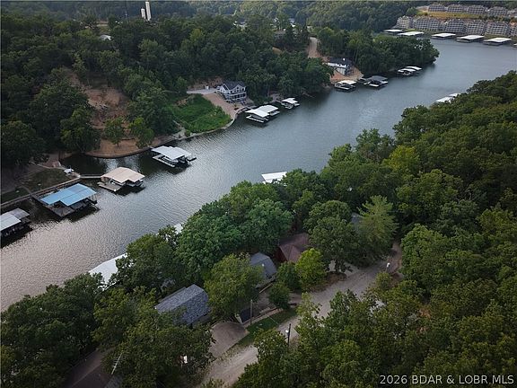 3rd image of Moss Hollow Ln