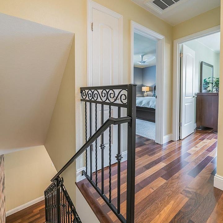 1st image of 330 N 1st St APT 2