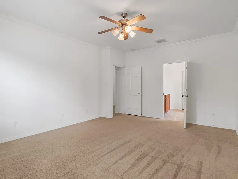 3611 Rocky Ledge Ln — Photo 24