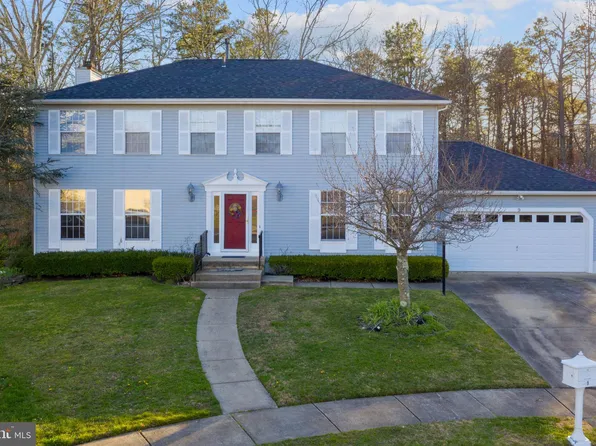 9 Gardenia Ct, Sicklerville, NJ 08081