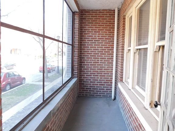 5th image of 821 Elmwood Ave #5