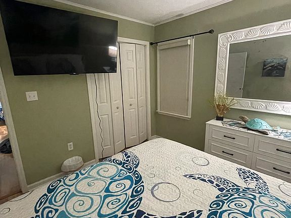 5th image of 5 Pine Valley Ln.