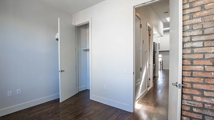 Rented by Nooklyn NYC LLC | media 24