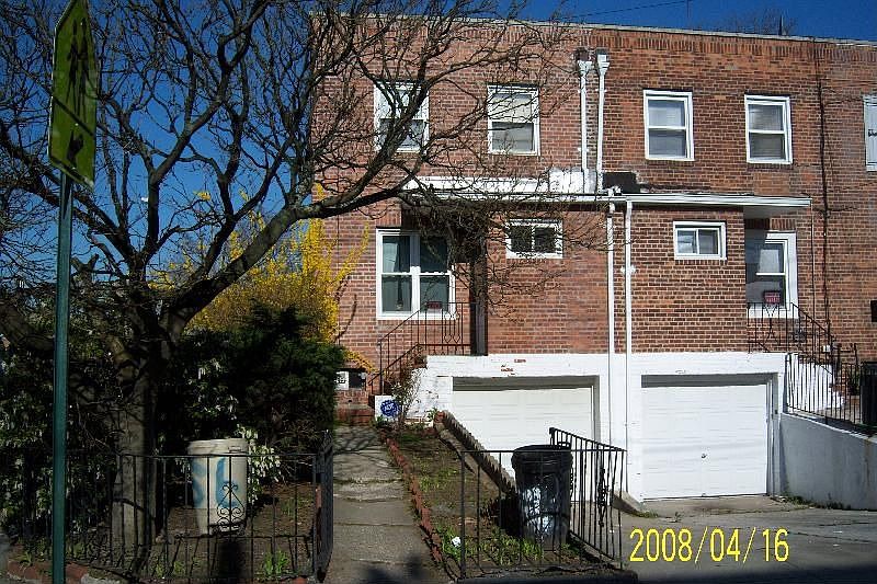 1st image of 8956 Moline St