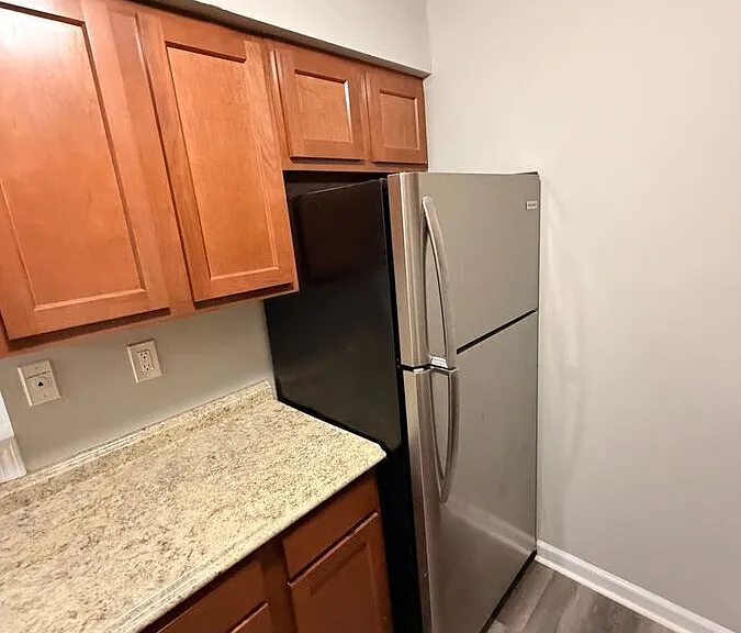 2021 Cambridge Dr #10 — Photo 17