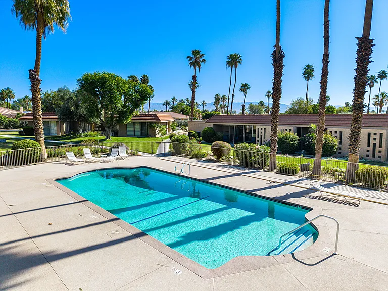 76915 Roadrunner Dr — Photo 9