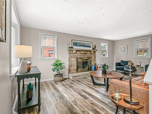 3rd image of 2062 Elmbrook Ln