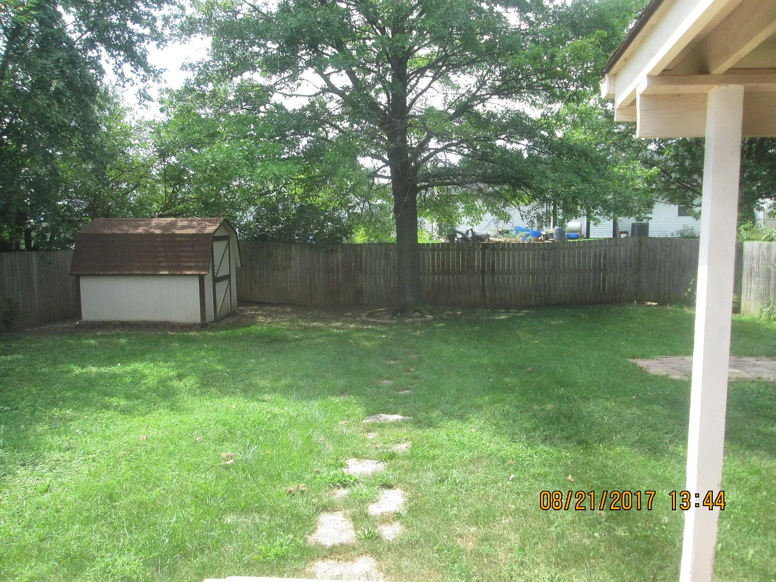 3 bed, 1000 sqft, $1,500 — Photo 4