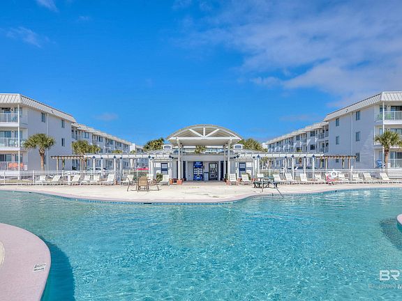 3rd image of 400 Plantation Rd #2104