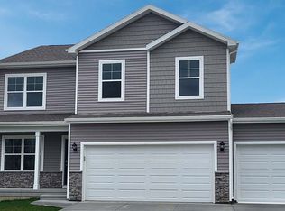 2617 E 48th St, Des Moines, IA 50317