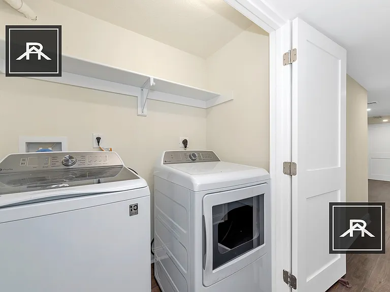 45 Wright Ave #1 — Photo 32