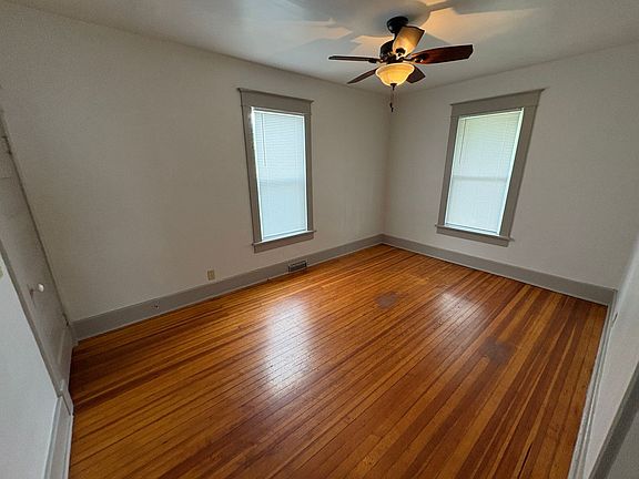 3rd image of 1234 Goodhue Blvd #1236