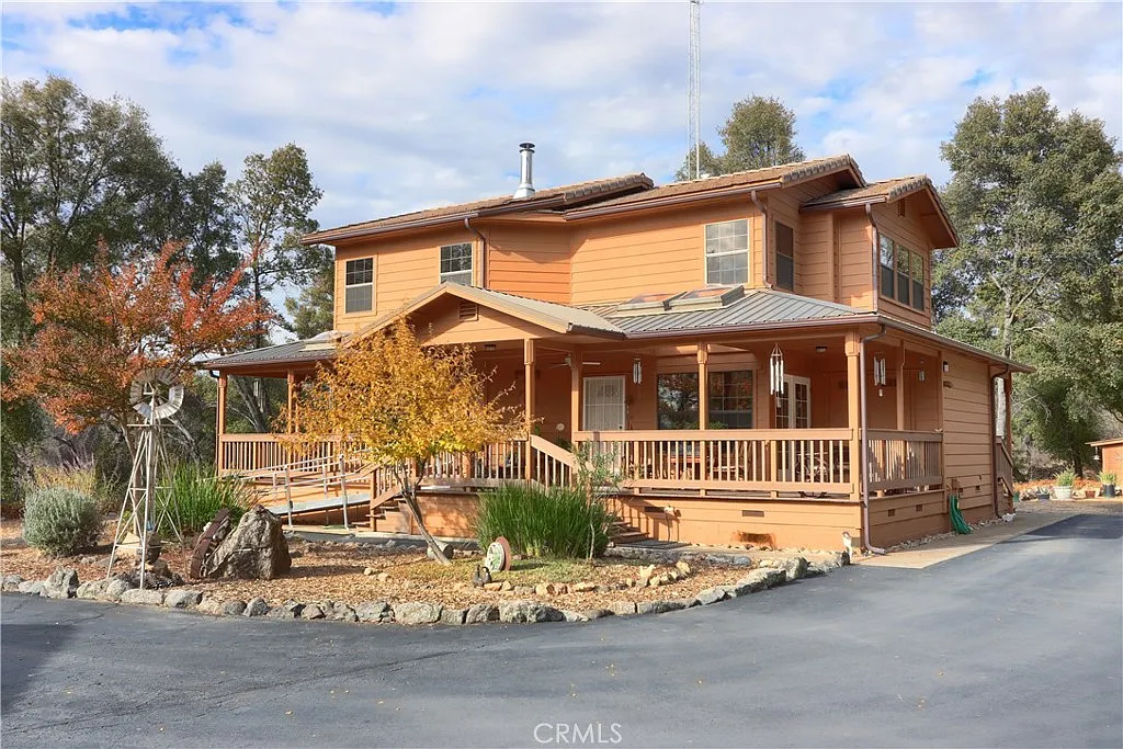3692 Manzanita Rd photo 1
