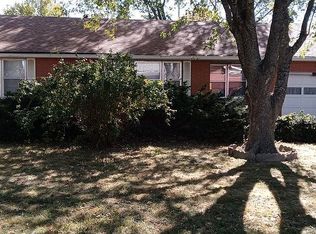 2409 Dennis Rd, Sedalia, MO 65301