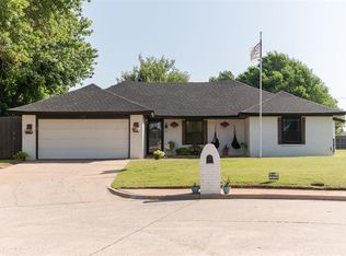 117 W Meade Dr, Yukon, OK 73099