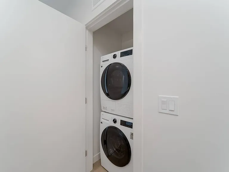 82 1st St #318 — Photo 11