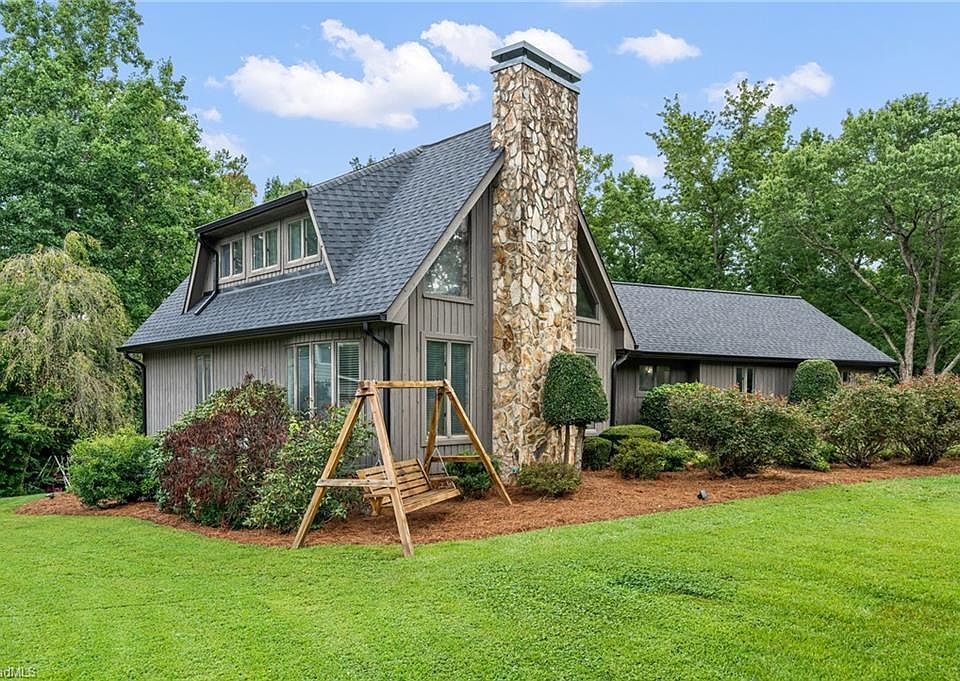 1st image of 4763 Pineview Dr