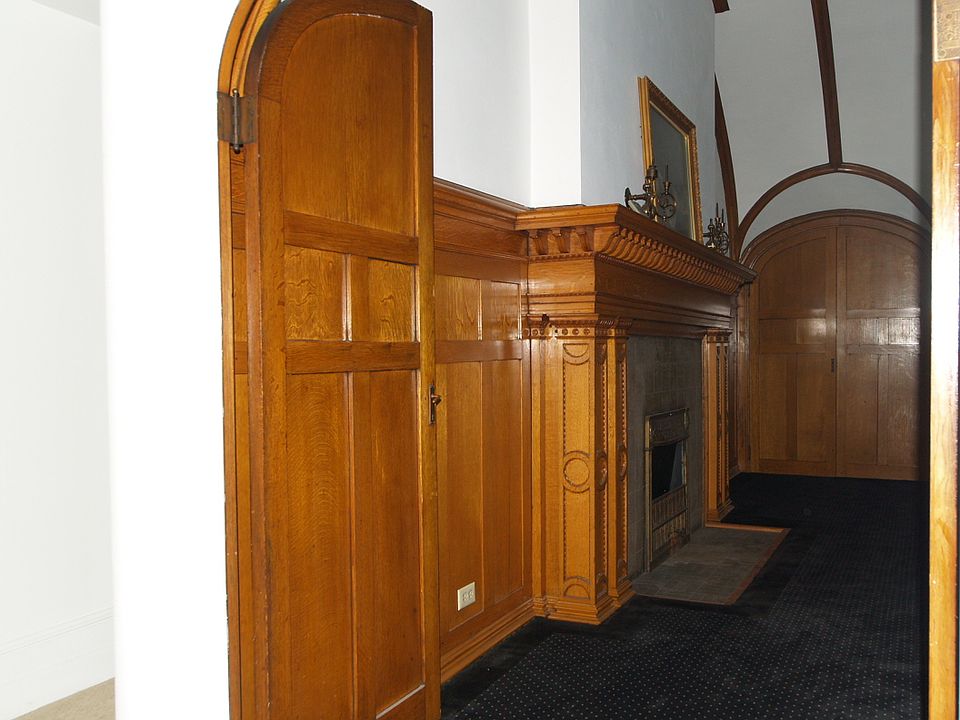 Entrance to Living Room