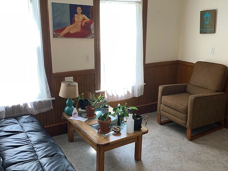8 Perry St — Photo 8