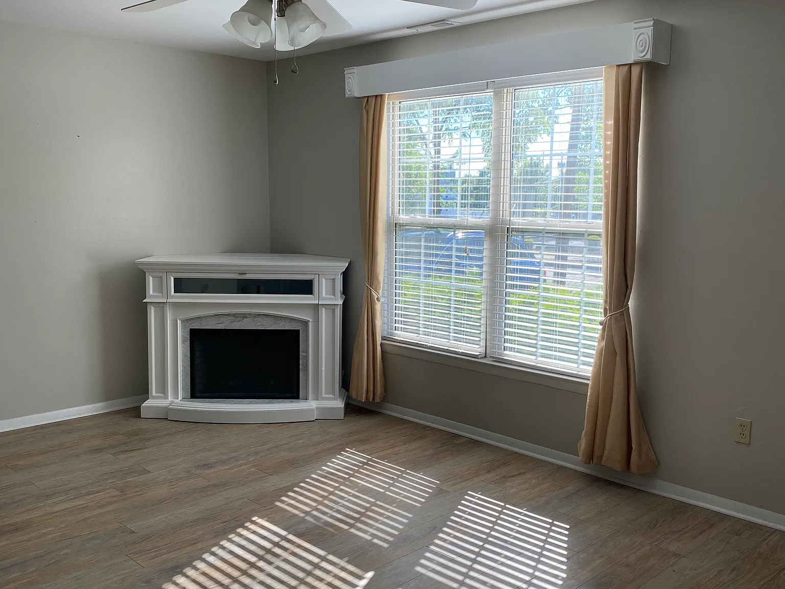 3 bed, 1670 sqft, $2,695 — Photo 4