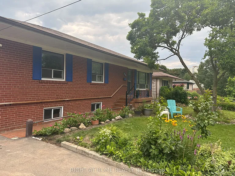 309 Queen Mary Dr — Photo 1