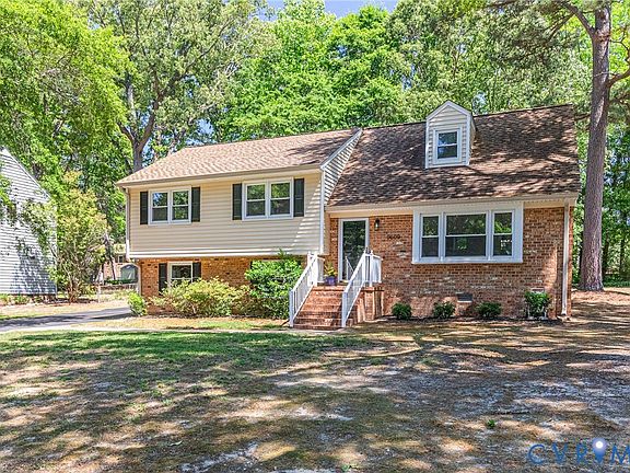 2nd image of 9609 N Verlinda Ct