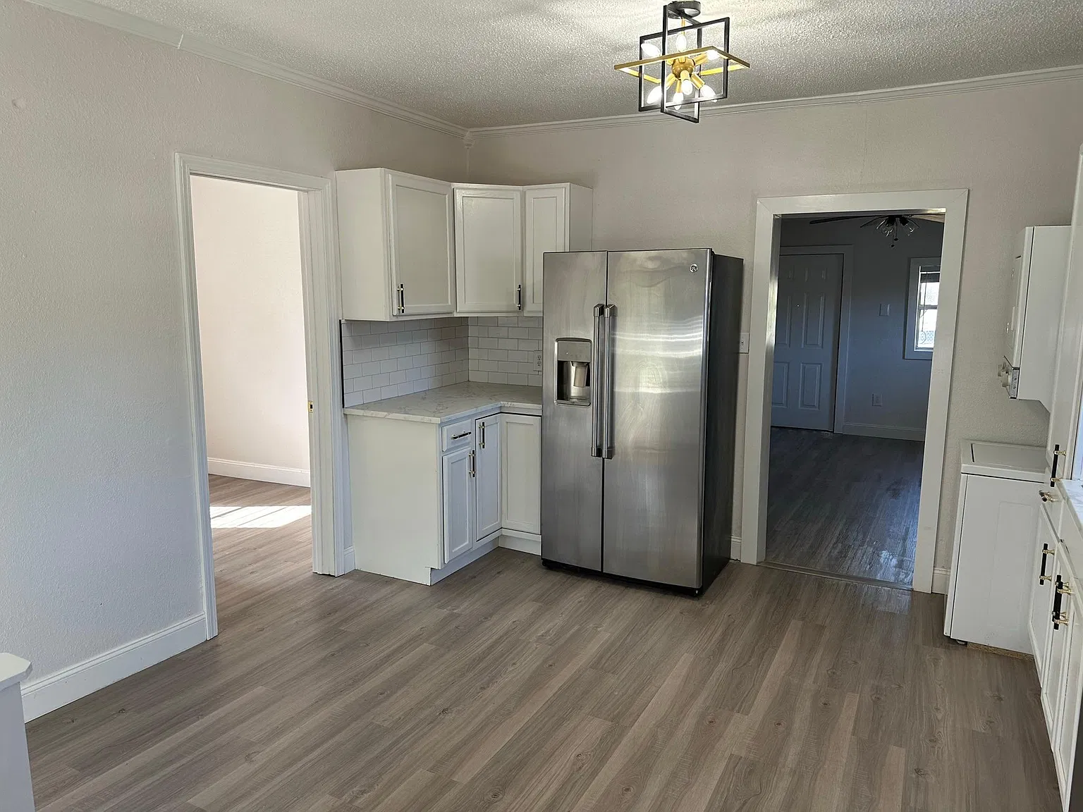 1314 Shepherd Ave — Photo 2