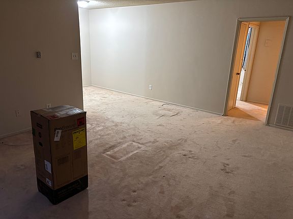 4th image of 4505 W 5th St #11
