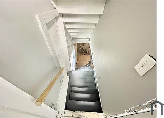 4th image of 2303 E 30th St