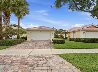 8137 Montserrat Pl, Wellington, FL 33414