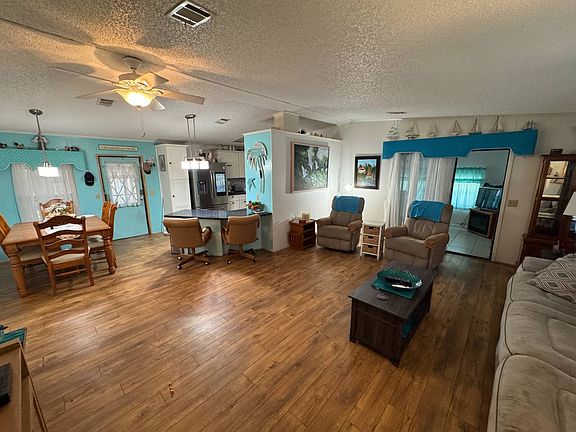 4th image of 11906 Point Blvd