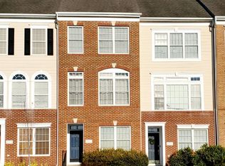 25013 Riding Center Dr, Chantilly, VA 20152