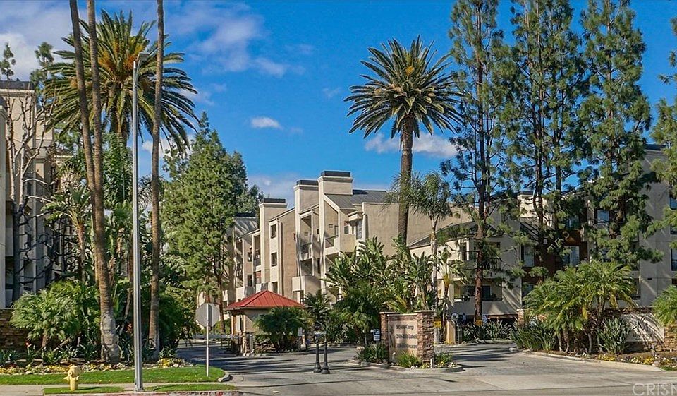 1st image of 5550 Owensmouth Ave APT 306