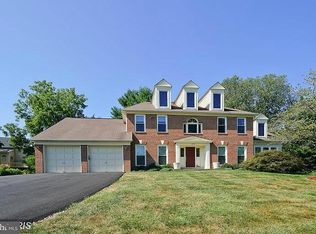 10219 Martinhoe Dr, Vienna, VA 22181