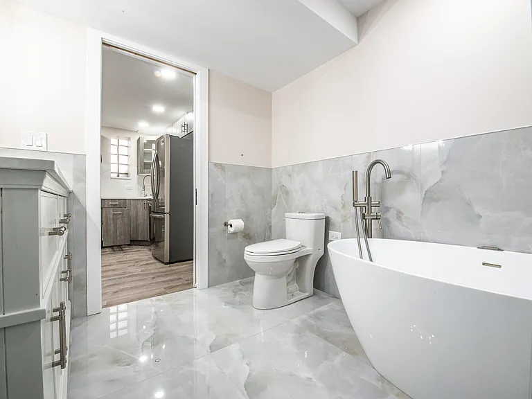 5013 W Montrose Ave #G — Photo 21