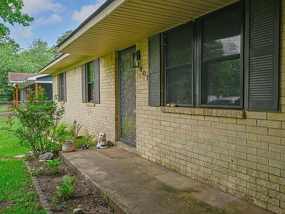 2nd image of 1807 Lena Ave