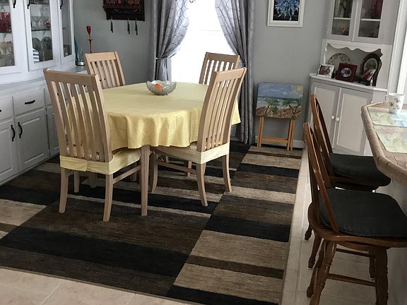 4th image of 532 Amberjack Dr