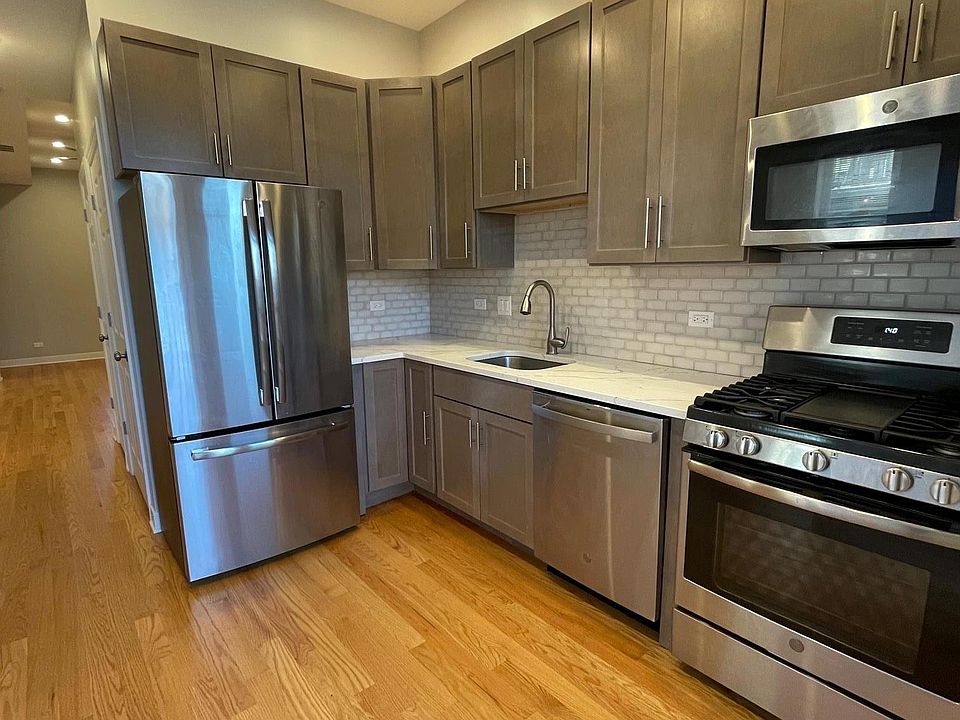 1st image of 2056 N California Ave #1R