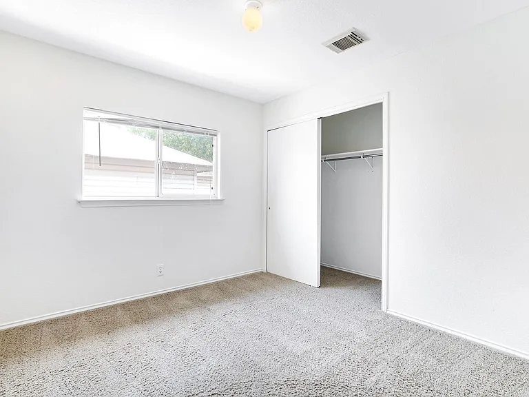 10106 Amber Flora Dr — Photo 18